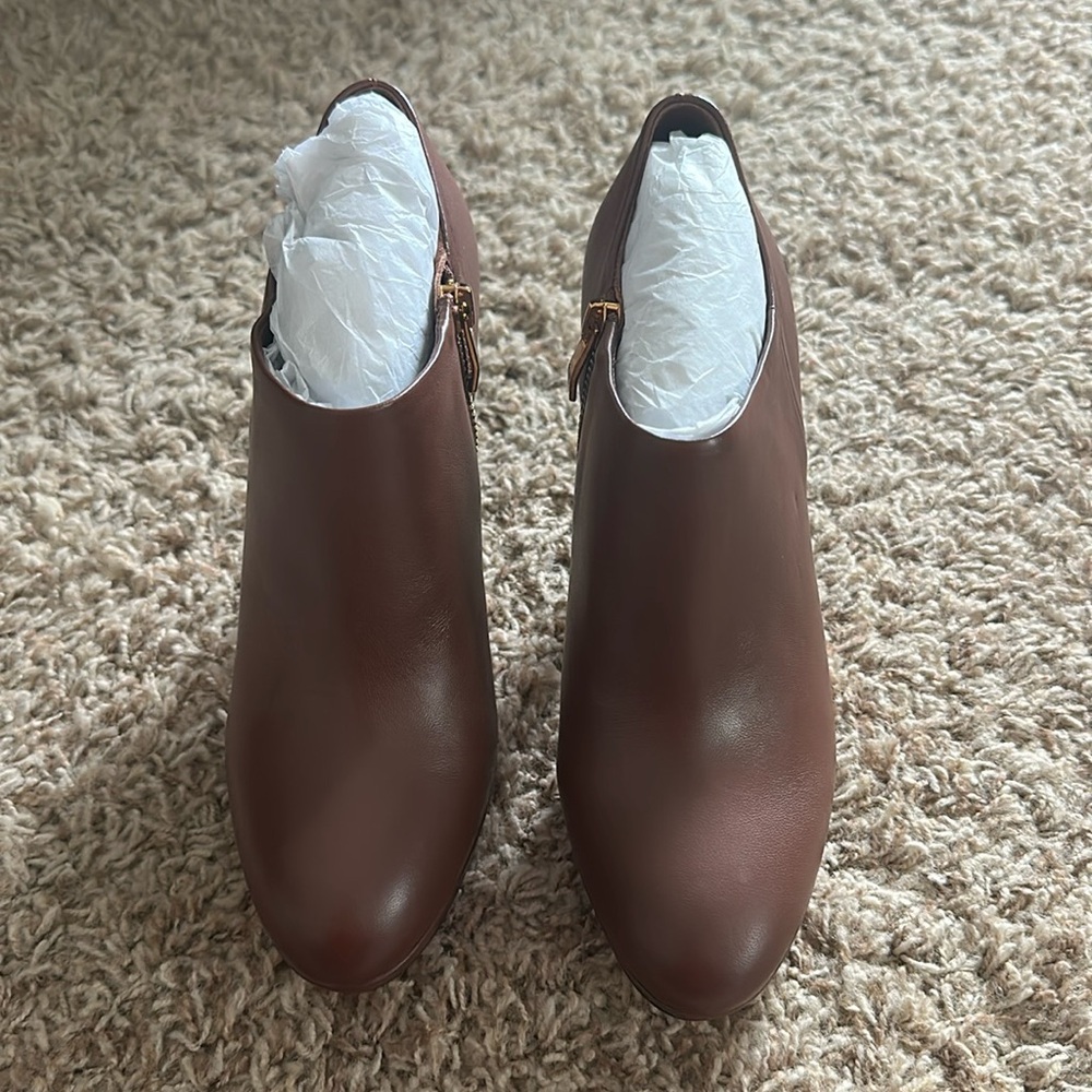 Vince Camuto dress heels size 8.5